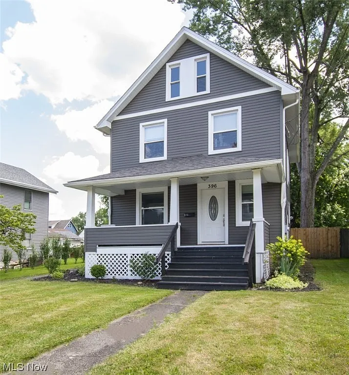 396 Elm St photo 1