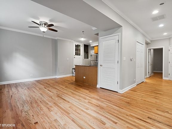 2nd image of 1132 W Farwell Ave #Gs