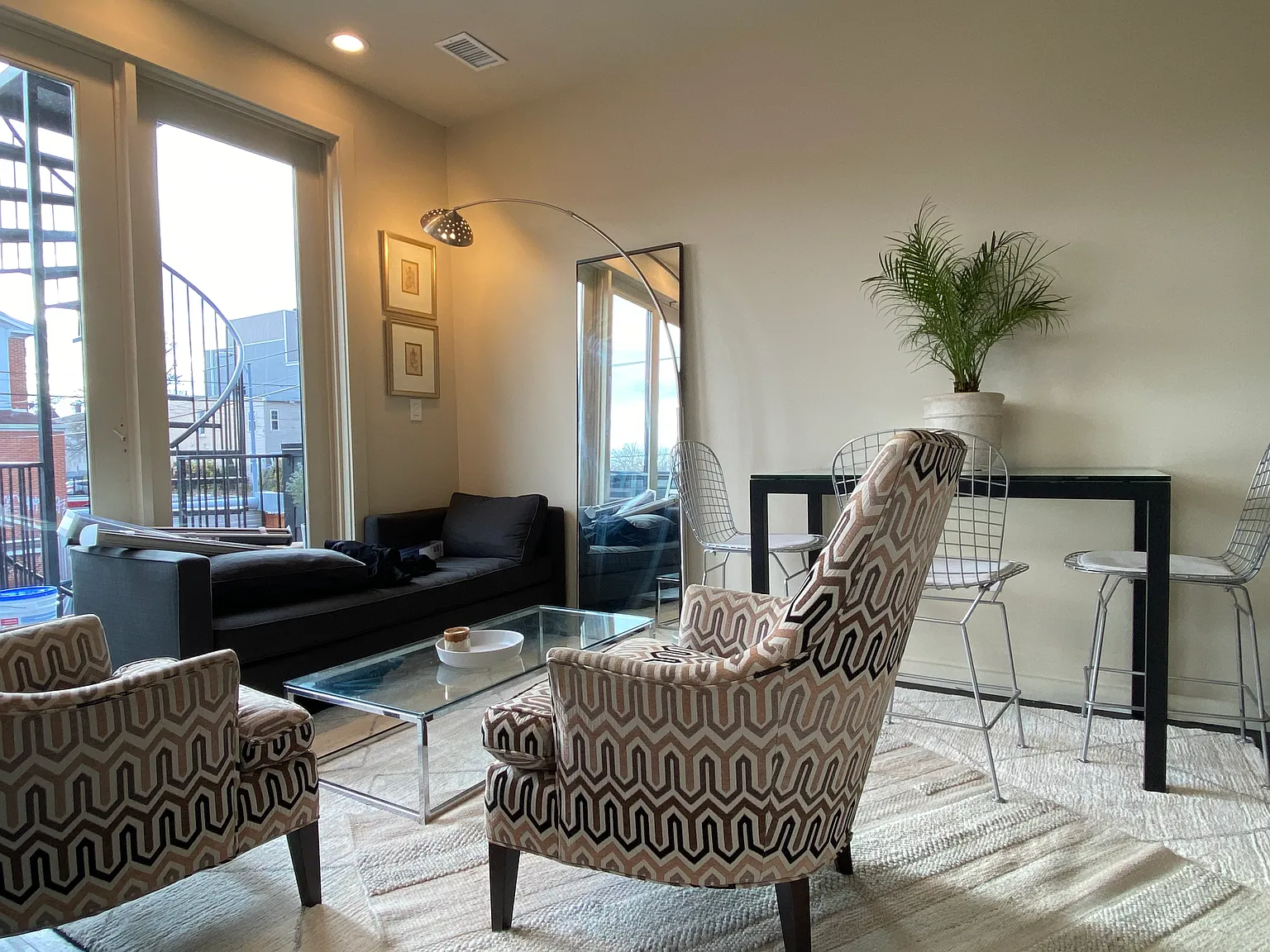 3 bed, 1150 sqft, $3,200 — Photo 4