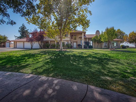 2nd image of 14430 Killarney Dr
