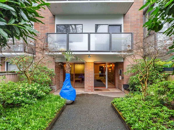 1535 Nelson St #108, Vancouver, BC V6G 1M2