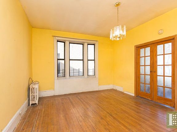 2nd image of 4260 Broadway APT 506