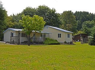 465 Modrow Rd, Kalama, WA 98625