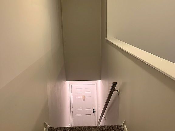 Landing down to front door