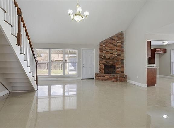 3rd image of 2233 Killington Dr