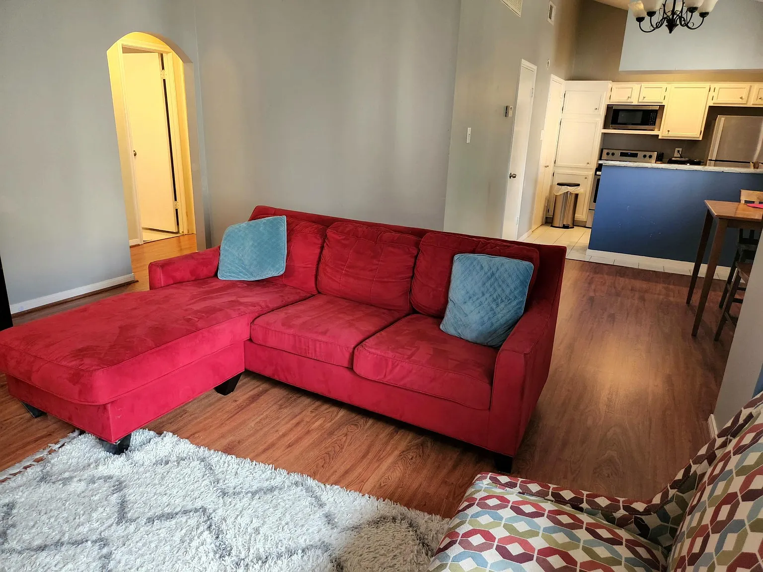 2 bed, 916 sqft, $1,500 — Photo 2