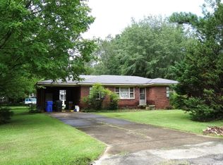 801 Hereford Dr, Athens, AL 35611