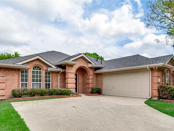 2nd image of 814 Bear Branch Ct