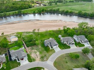 6413 S Cedardale Ave, Derby, KS 67037