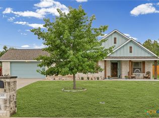 1701 Meadow Ln, Lockhart, TX 78644