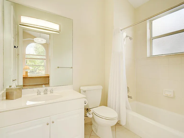 6646 Oakmont Way — Photo 12