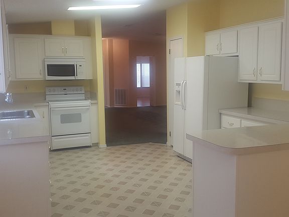 5th image of 7912 Meadowlark Ln