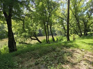 4245 Cave Springs Rd, Tazewell, TN 37879