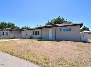 1960 Chilton Dr, Las Cruces, NM 88001