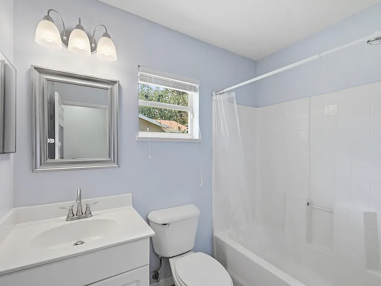 1707 SE Manth Ln — Photo 11
