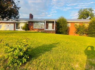 36 Salyer Dr, Castlewood, VA 24224