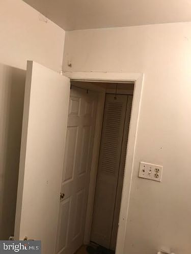 2nd image of 8 Rittenhouse Ct