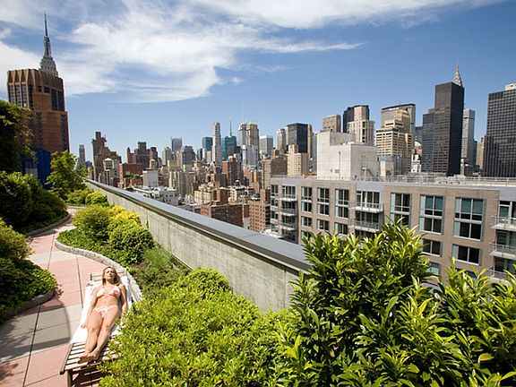 5th image of 222 E 34th St APT 1610