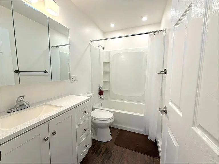 811 Itaska St #1 — Photo 11