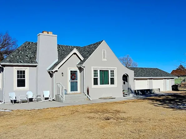 904 E 1st St, Wray, CO 80758