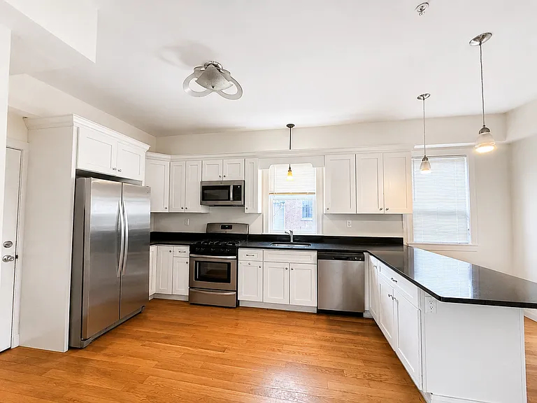 39 Millmont St #2 — Photo 2