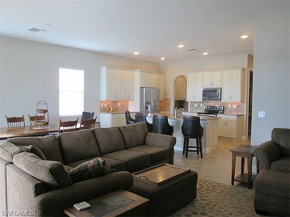 4th image of 10609 Carena Cir