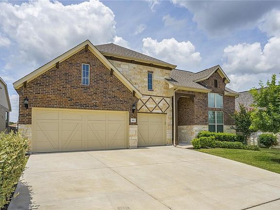 3rd image of 821 Richardson Ln