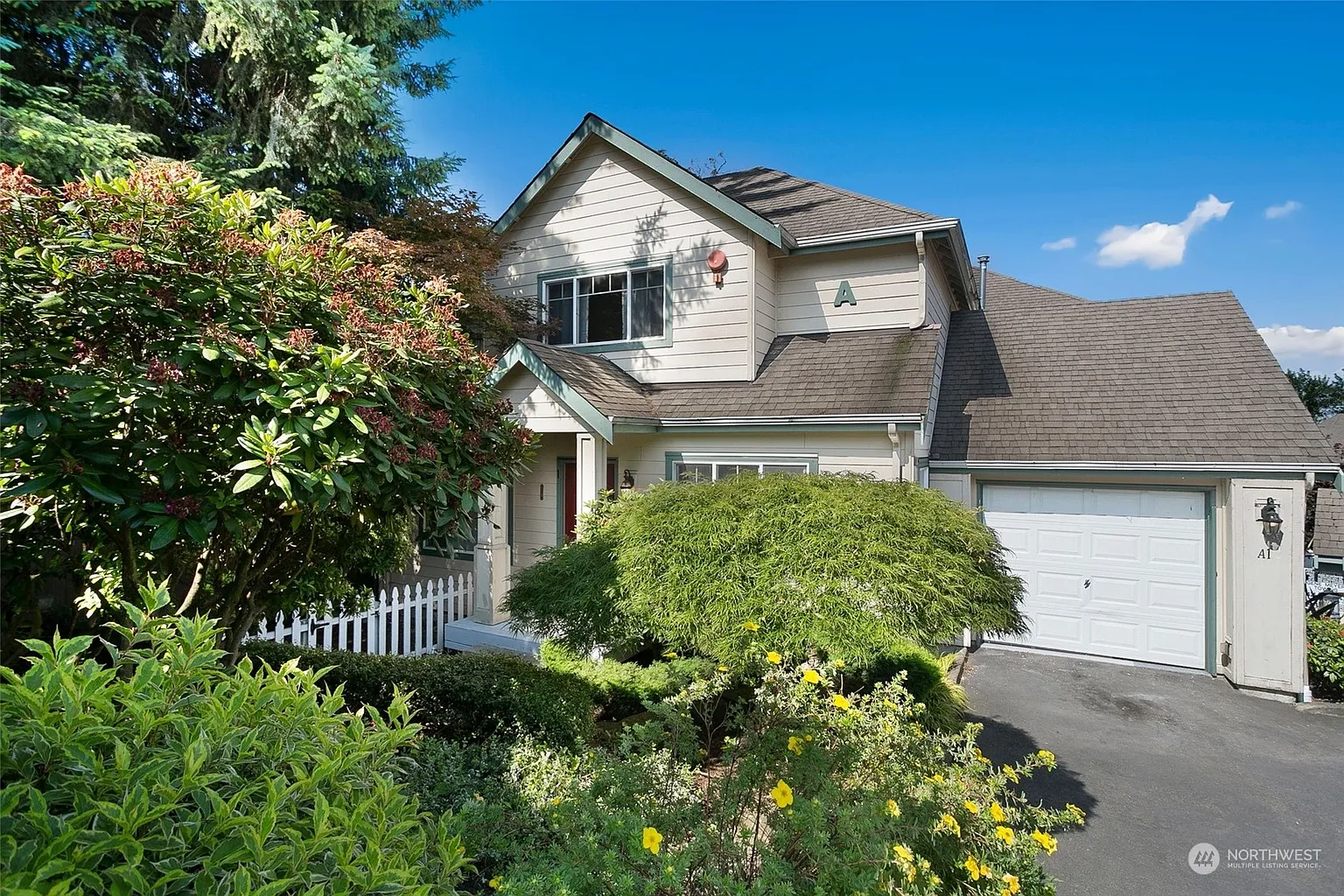 821 Sunset Boulevard NE #A1 photo 1