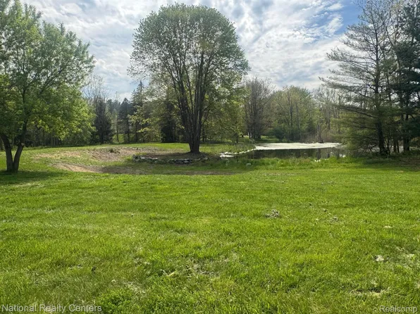 0 Pinewood, Milford, MI 48381