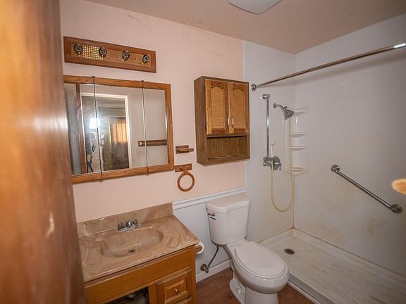 5th image of 8527 Patricia Dr