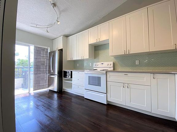 5th image of 1185 Lucaya Cir #1