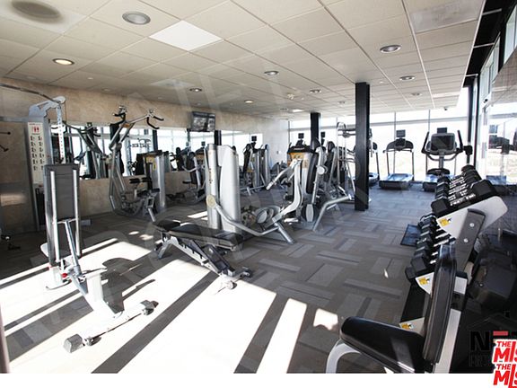 3rd image of 3810 W Wilshire Blvd #610