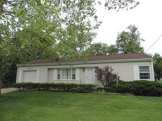 1st image of 5033 N Edgebrook Dr