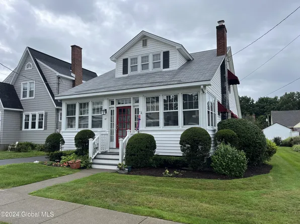 41 Meadowlawn Avenue, Troy, NY 12180