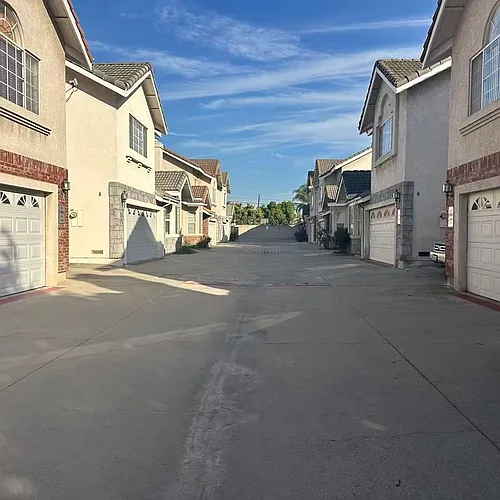 4146 Rowland Ave Photo 1