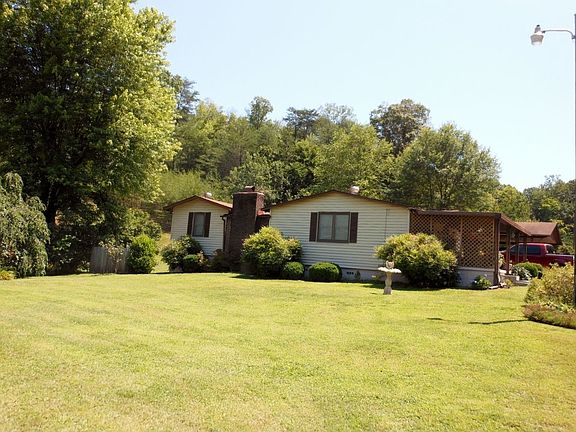 2nd image of 1329 Delta Ln