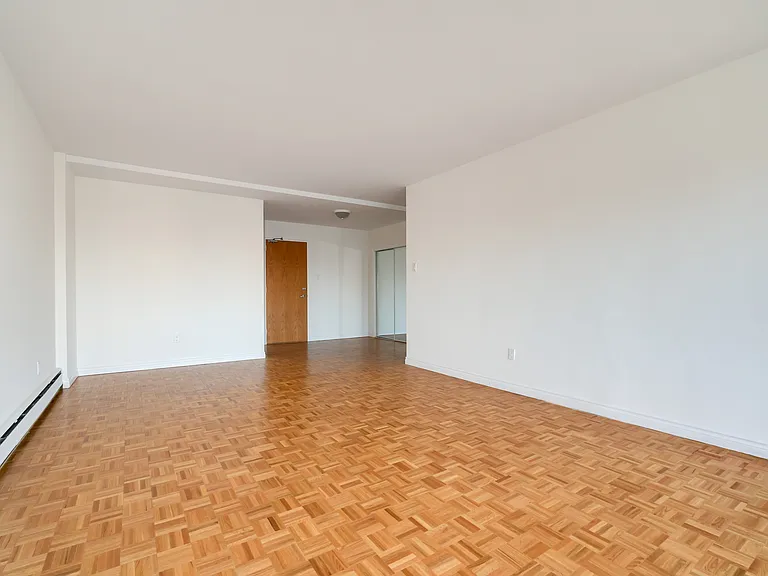 650 Briar Hill Ave — Photo 6
