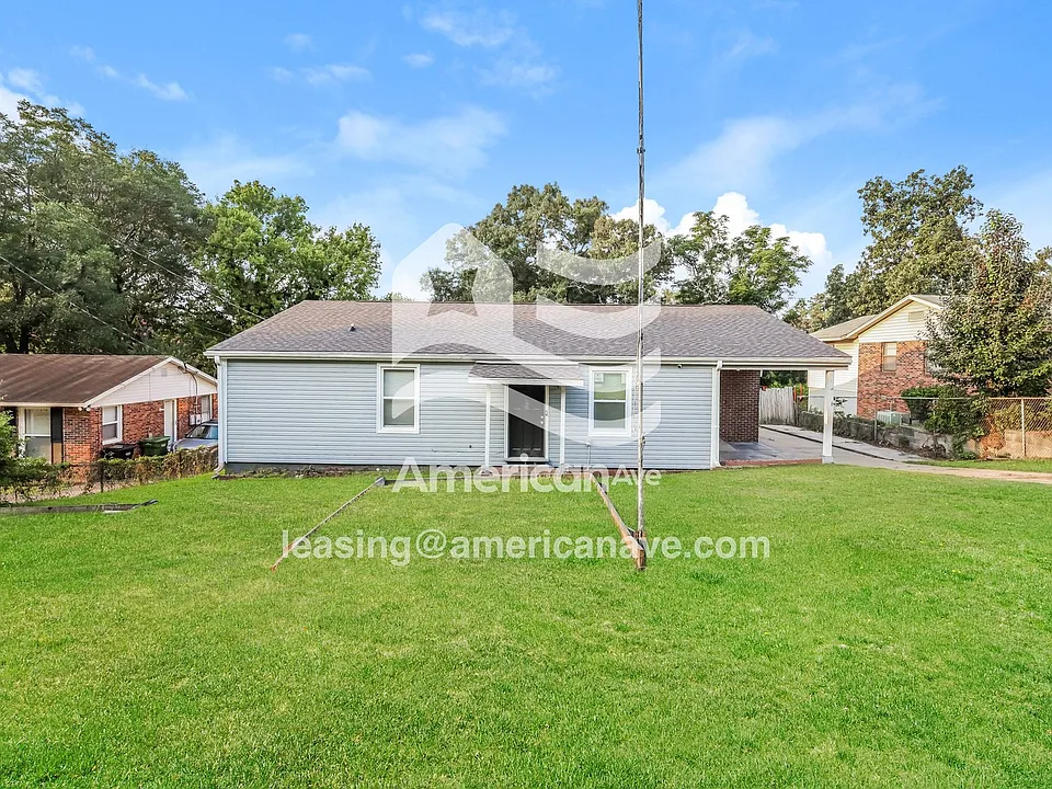 5810 Blueridge Dr