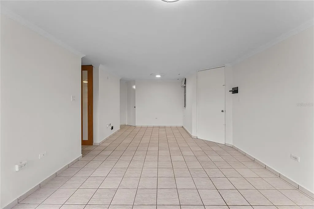 3 bed, 2.0 bath, 1887 sqft, $2,100 — Photo 4