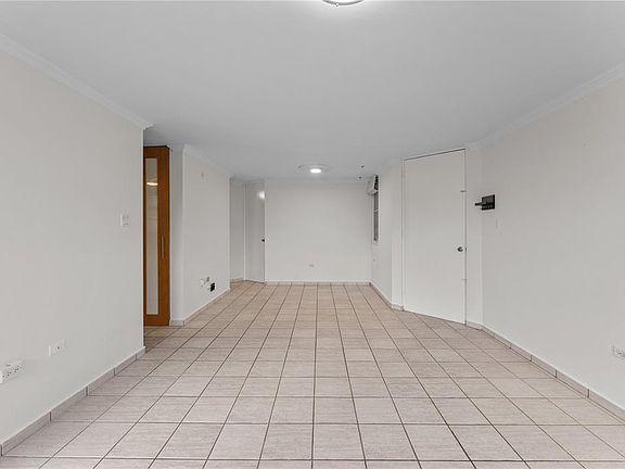 4th image of 1105 Avenue Juan Carlos De Borbon #1105