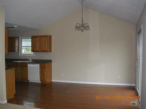 4th image of 3903 Madeline Ct