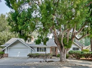 381 Hawthorne Ave, Los Altos, CA 94022