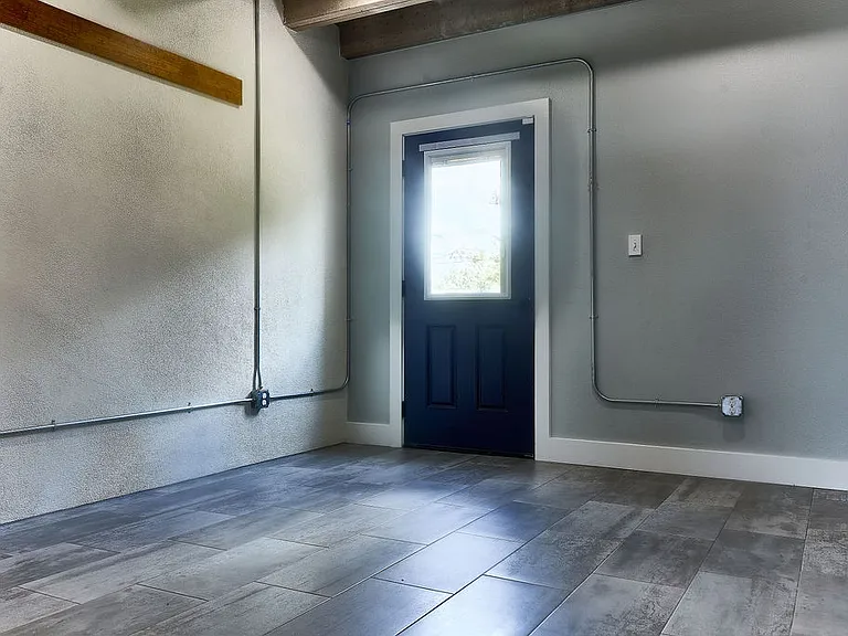 4428 North Blvd #206 — Photo 6
