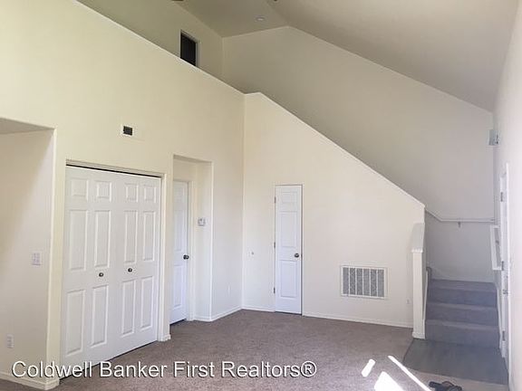 3rd image of 1823 Pleasant St