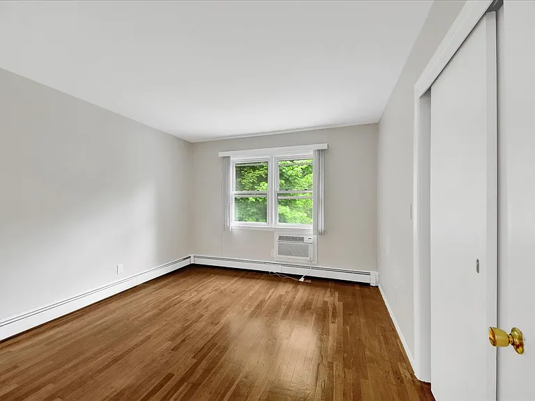 21 E Cedar St #2 — Photo 8