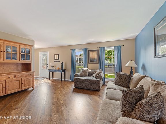 4th image of 1209 Lismore Ct