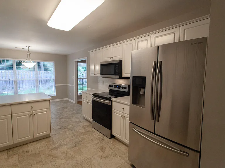 318 Vanderbilt Dr — Photo 8