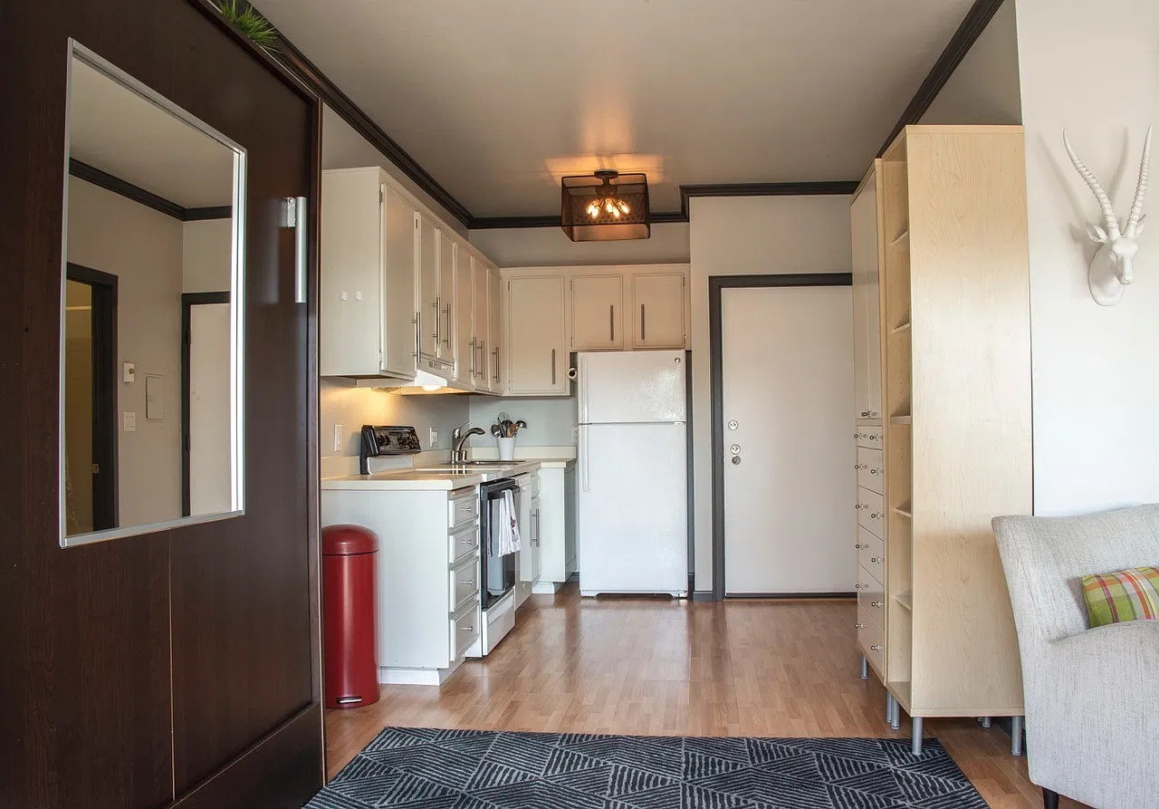 Studio, $1,800 — Photo 4