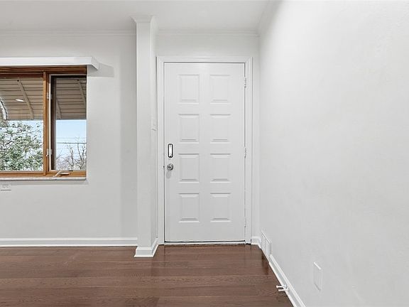 4th image of 1013 El Rancho Dr