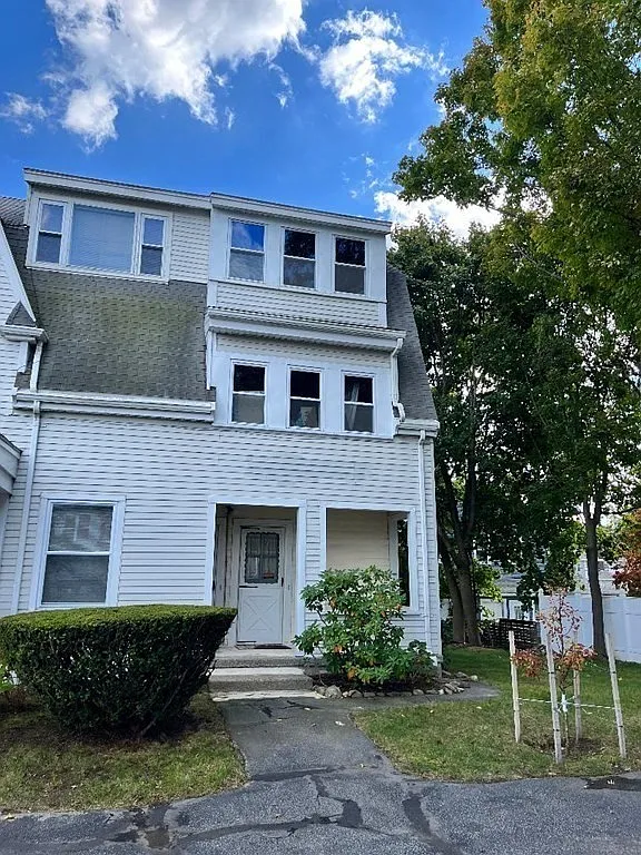 2 bed, 1.0 bath, 600 sqft, $2,000 — Photo 2
